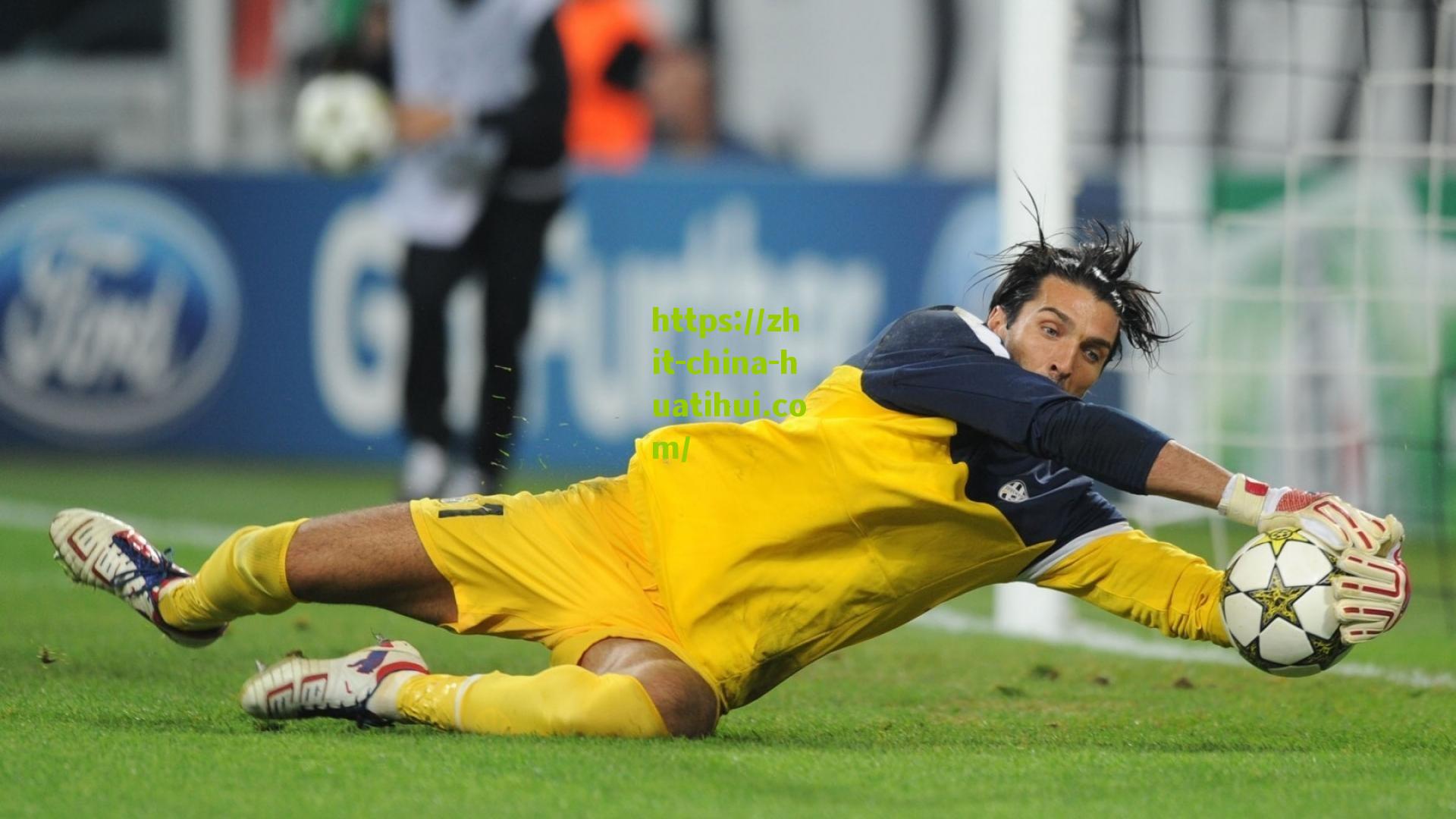 篮球奇观，博班非典型身高屡演碾压好戏，防守端无解难题引热议